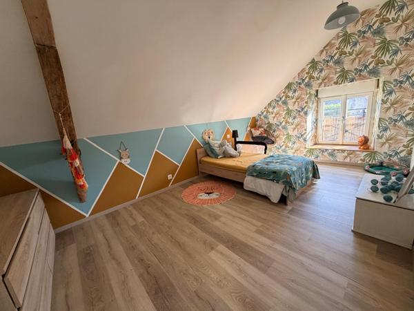 Maison
         5 pièces
        - 140 m² 200 500 € *
