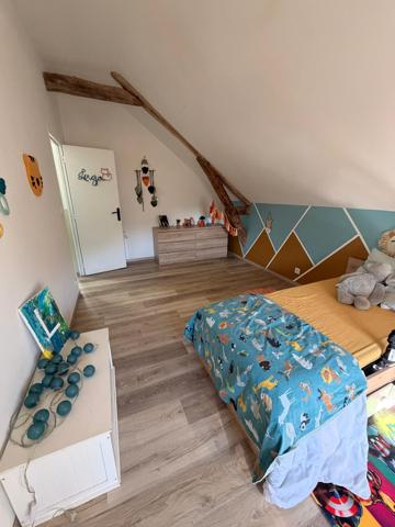 Maison
         5 pièces
        - 140 m² 200 500 € *