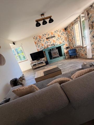 Maison
         5 pièces
        - 140 m² 200 500 € *