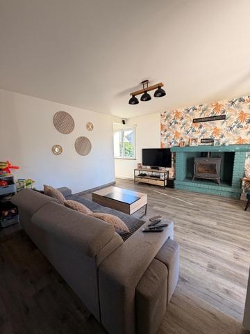 Maison
         5 pièces
        - 140 m² 200 500 € *