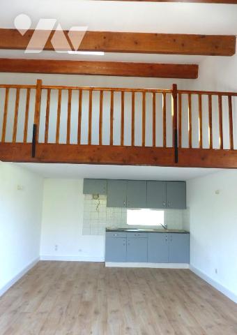 A VENDRE APPARTEMENT T1 BIS RENOVE  par PLANTIER NOTAIRES à VERGEZE