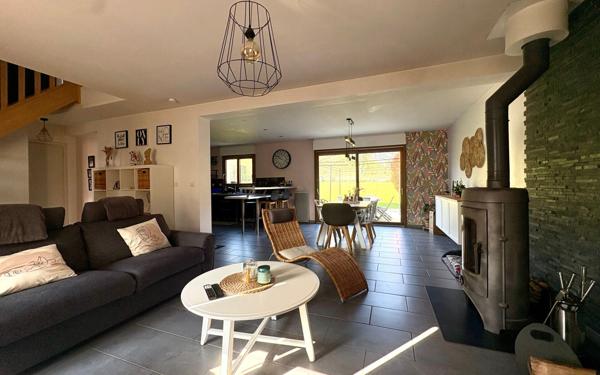 Maison à vendre    5 pièces • 120 m2 Hébécourt