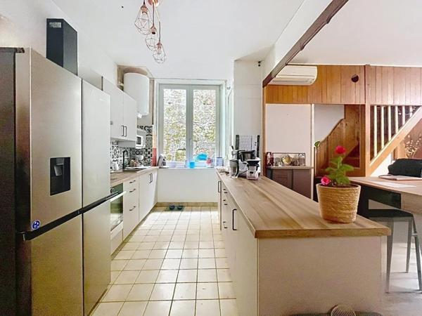 URGENT À VENDRE – Appartement avec studio indépendant au cœur de Salins-les-Bains
