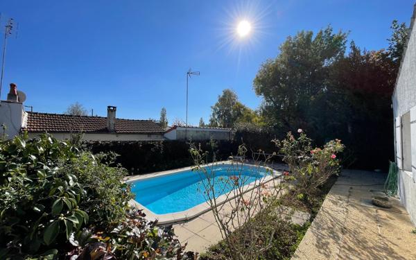 Maison à vendre    4 pièces • 98 m2 La Rochelle