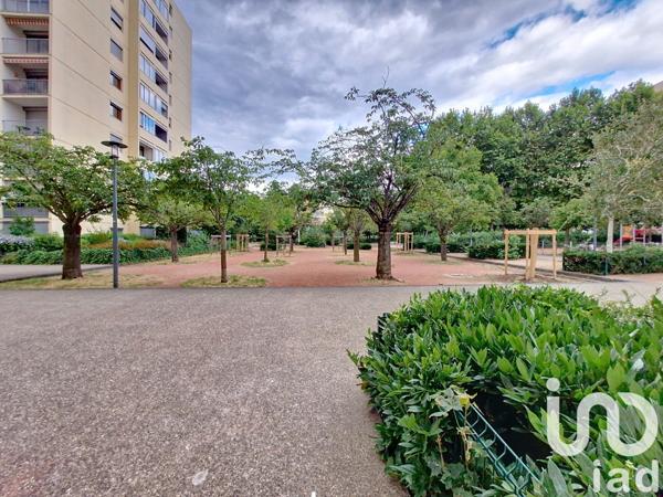 Appartement à vendre 3 pièces 71 m² Vaulx-en-Velin
