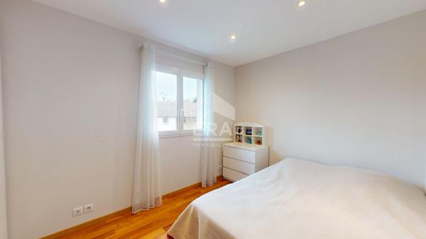Villa 221 m2, 5 pièces avec dependance
