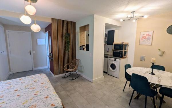 Vente Studio avec une belle cour Amelie-les-bains-palalda   