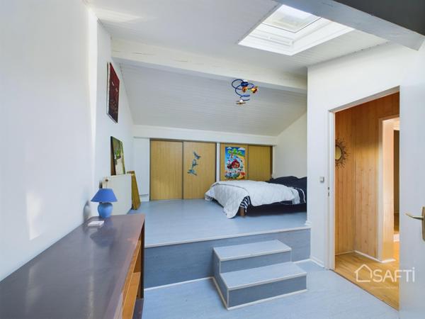 Maison 4 chambres GAJAC, garage, piscine