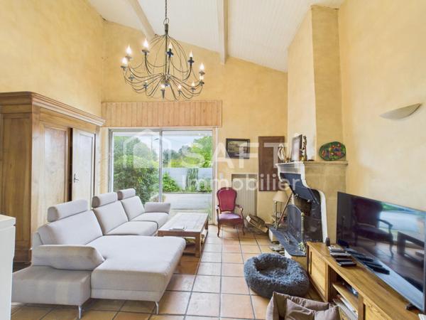 Maison 4 chambres GAJAC, garage, piscine