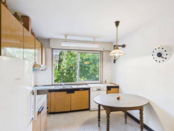 MAISON D'ARCHITECTE 300m² sur PARCELLE 27000m²