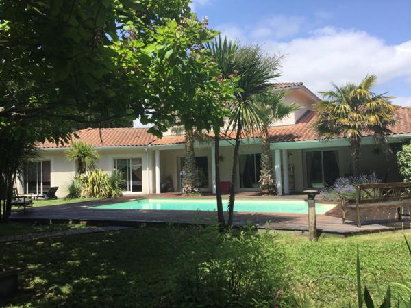 Maison 6 pièces - 220 m² Bien prestige