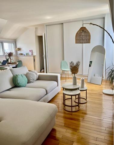 Appartement 3 pièces lumineux ? Dernier étage avec vue