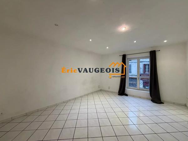 Vente                                                      Appartement
                        
                     1 pièces                      27 m2                     à Coulommiers