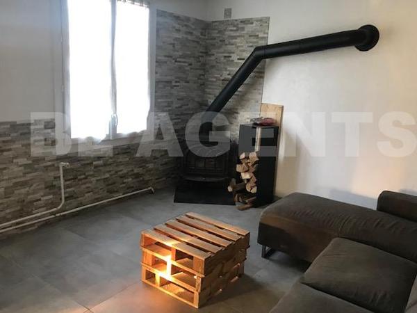 Maison plain-pied avec dépendances proche La Chartre sur le Loir