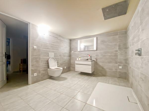 Propriété de 186m² en plein coeur de village