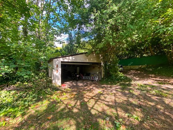 Propriété de 186m² en plein coeur de village