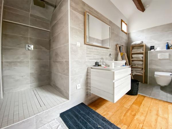 Propriété de 186m² en plein coeur de village