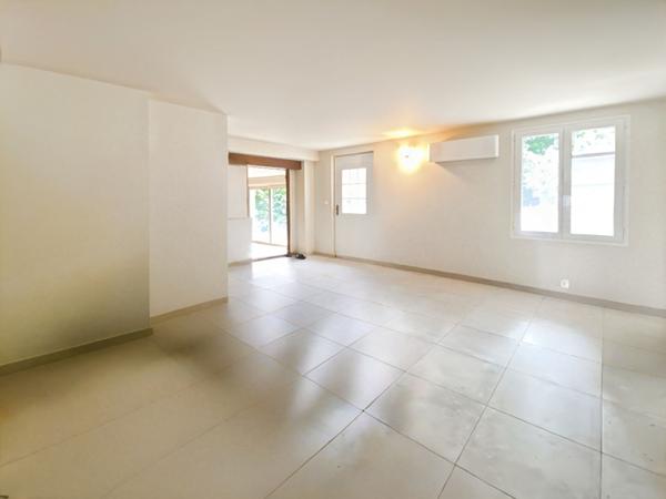Propriété de 186m² en plein coeur de village