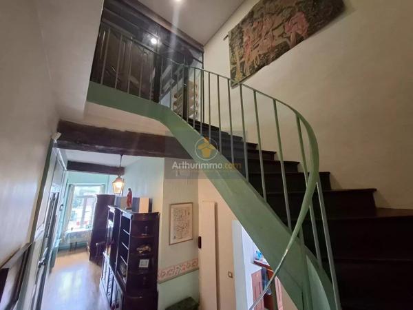 Vente                                                      Propriété
                        
                     12 pièces                      285 m2                     à Rozay-en-Brie