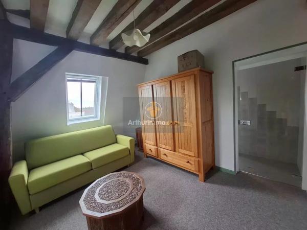 Vente                                                      Propriété
                        
                     12 pièces                      285 m2                     à Rozay-en-Brie