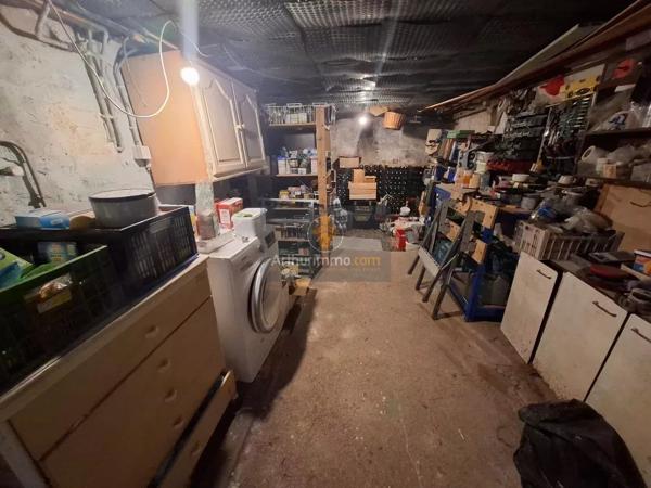 Vente                                                      Propriété
                        
                     12 pièces                      285 m2                     à Rozay-en-Brie