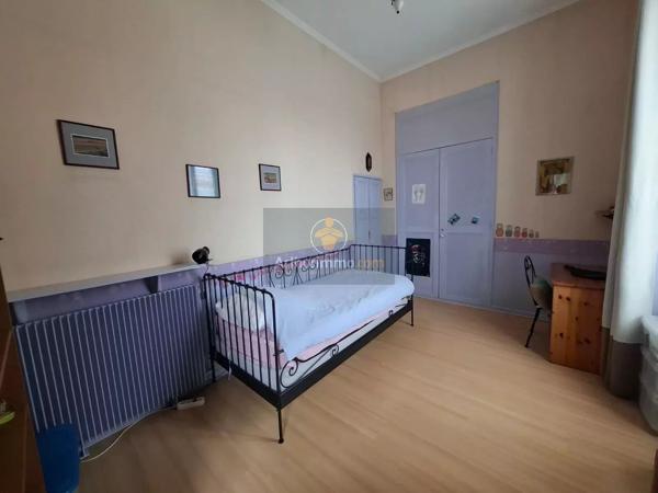 Vente                                                      Propriété
                        
                     12 pièces                      285 m2                     à Rozay-en-Brie