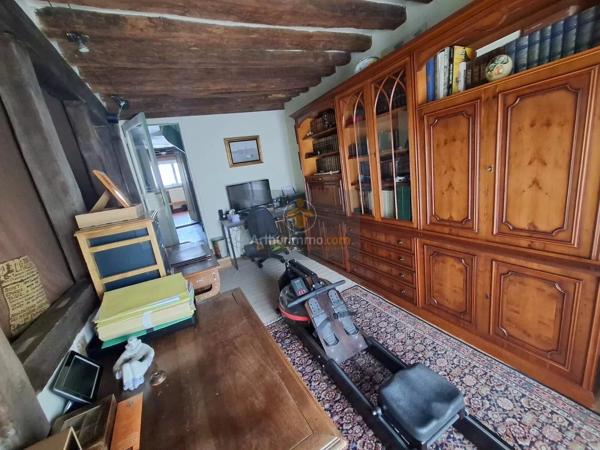 Vente                                                      Propriété
                        
                     12 pièces                      285 m2                     à Rozay-en-Brie