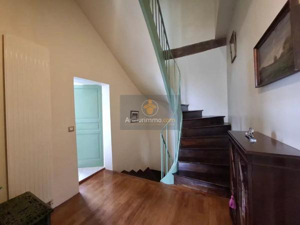 Vente                                                      Propriété
                        
                     12 pièces                      285 m2                     à Rozay-en-Brie
