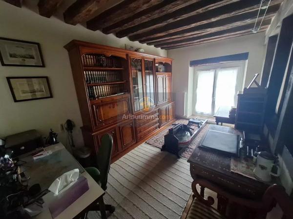 Vente                                                      Propriété
                        
                     12 pièces                      285 m2                     à Rozay-en-Brie