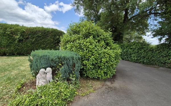 Maison à vendre    3 pièces •  Redon