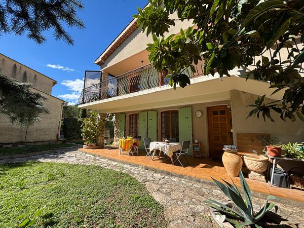 Maison type 7 + garage - SISTERON secteur le Gand