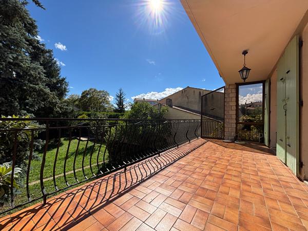 Maison type 7 + garage - SISTERON secteur le Gand