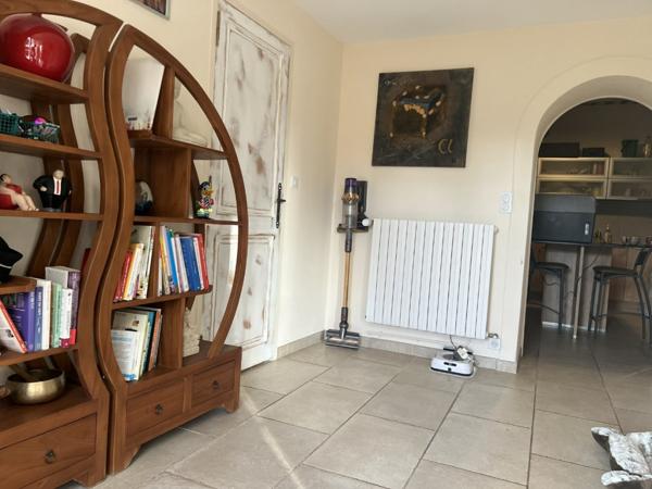 ISLE SUR LA SORGUE - ENSEMBLE IMMOBILIER - 372 M2 - PARC - - -6600M2 - PISCINE - 1 460 000€