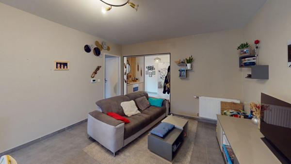 Charmant T3 récent avec balcon, cave et garage