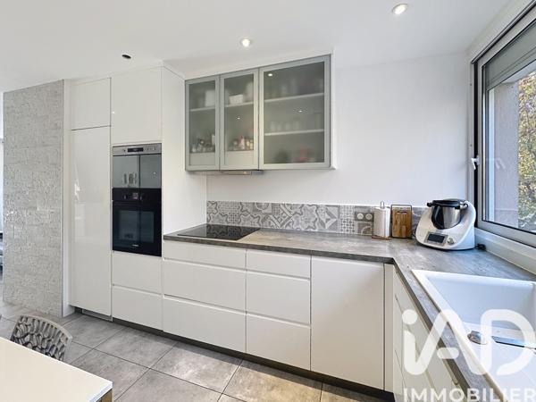 Appartement à vendre 4 pièces 90 m² Carnoux-en-Provence