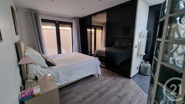 Appartement F5 à vendre  5 pièces - 111,21 m2 ST MAUR DES FOSSES - 94