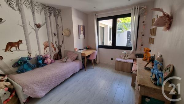 Appartement F5 à vendre  5 pièces - 111,21 m2 ST MAUR DES FOSSES - 94