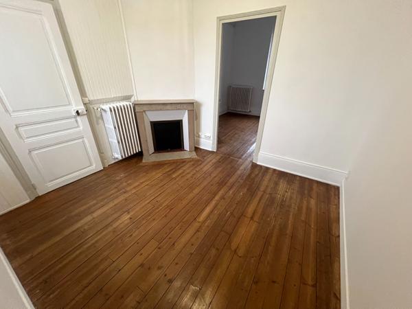 Appartement Crouy 3 pièce(s)