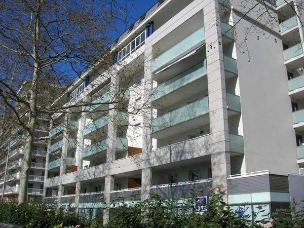 Parking / Box à louer à Chambéry (73000)