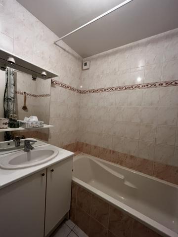 SAINTE SAVINE – APPARTEMENT TYPE 3 AVEC BALCON ET GARAGE