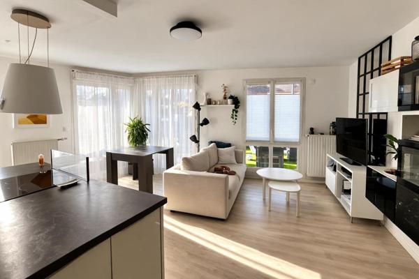 TRES BEL F3 PROCHE GARE ET TOUTES COMMODITES