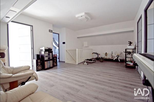 Maison à vendre 11 pièces 191 m² Saint-Germain-lès-Arpajon