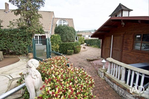 Maison à vendre 11 pièces 191 m² Saint-Germain-lès-Arpajon