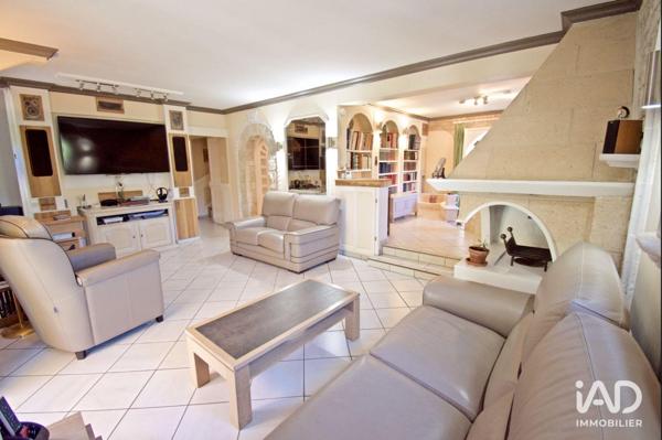 Maison à vendre 11 pièces 191 m² Saint-Germain-lès-Arpajon