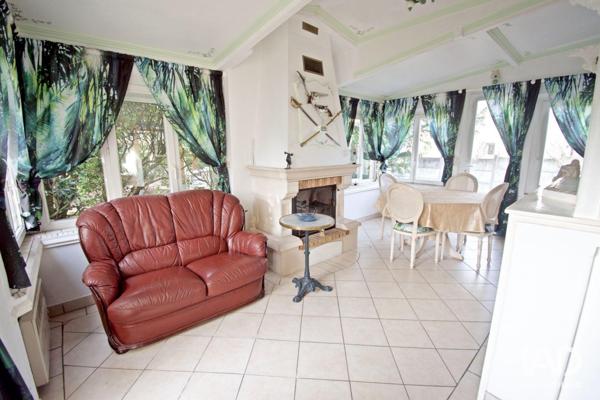 Maison à vendre 11 pièces 191 m² Saint-Germain-lès-Arpajon