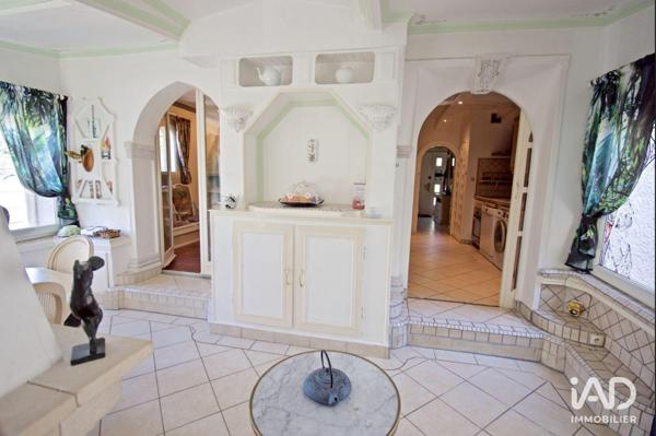 Maison à vendre 11 pièces 191 m² Saint-Germain-lès-Arpajon