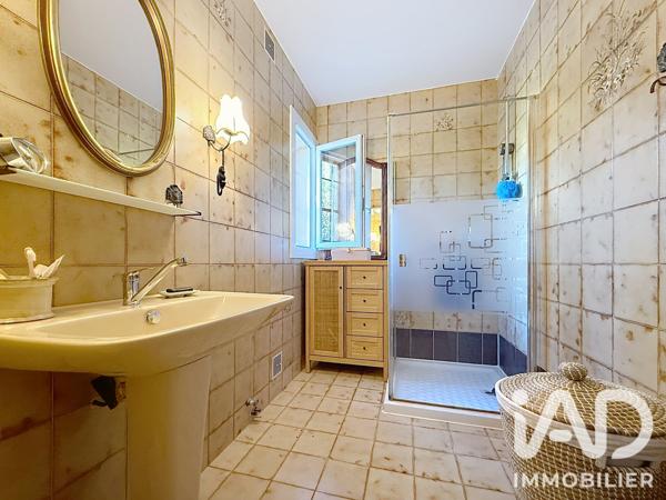 Maison à vendre 5 pièces 117 m² Sanary-sur-Mer