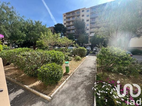 Appartement 4 pièces de 77 m² à Toulon (83000)