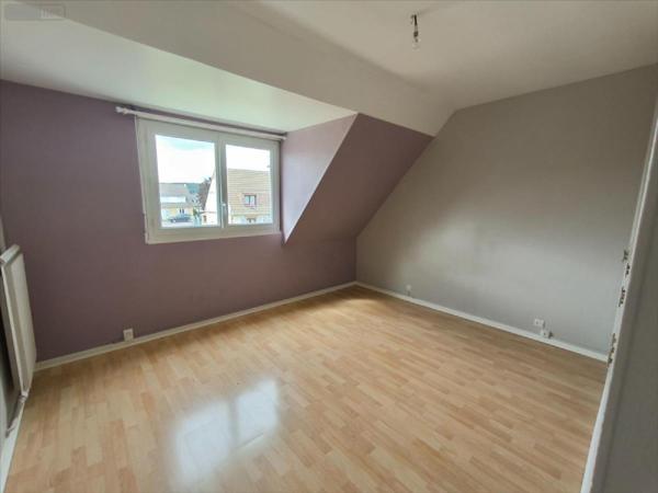 Maison à vendre à Le Vaudreuil dans l'Eure (27100), ref : 27082-1086827