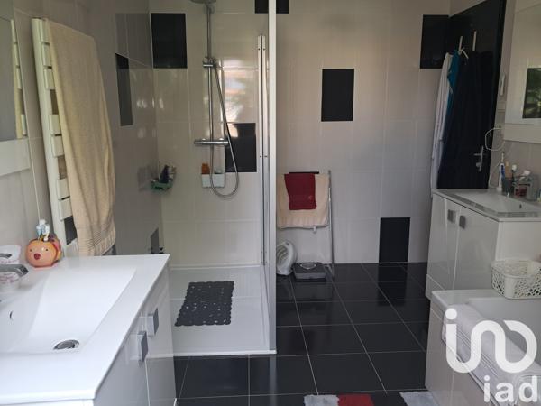 Maison à vendre 7 pièces 169 m² Saint-Mathurin